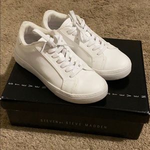Steven by Steve Madden sneakers